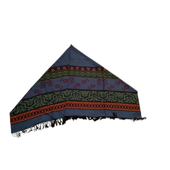 Marie Ellyse scarf/wrap flower pattern 100% acrylic women’s France - Picture 2 of 4